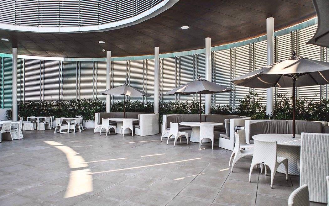 Azure Urban Beach Resort Manila By Radlett Exterior foto