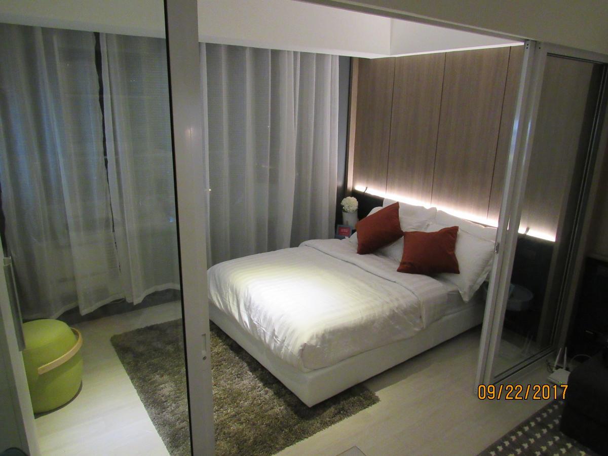 Azure Urban Beach Resort Manila By Radlett Exterior foto